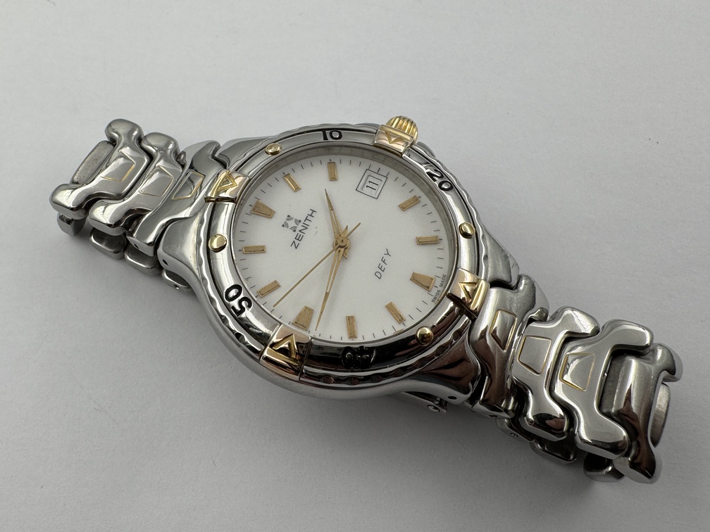 Vintage ZENITH Defy 08/59.2100.226 Date White Dial Quartz Cal 226 - 38 mm - Image 7