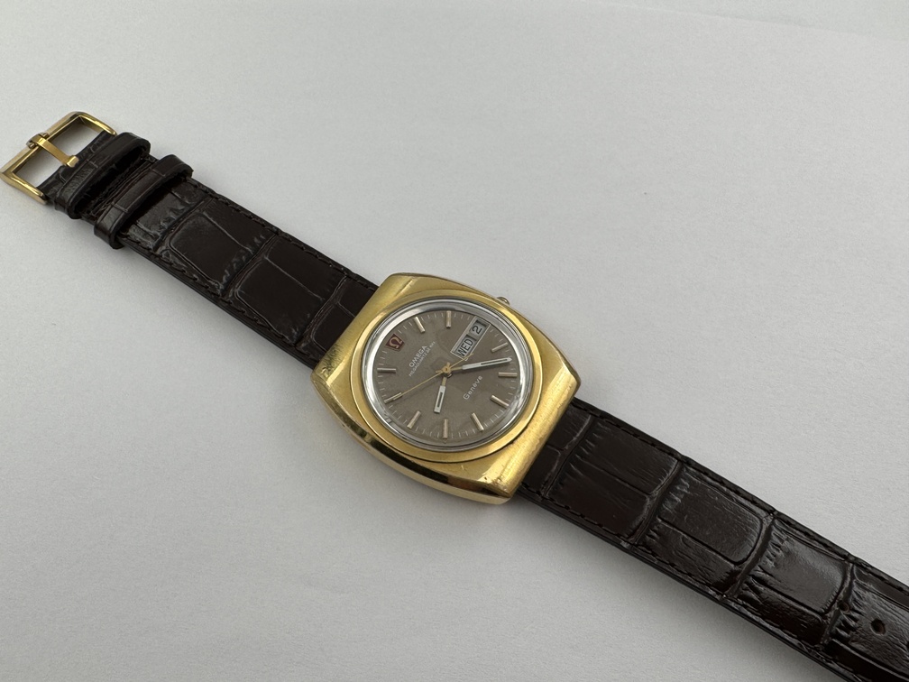Vintage OMEGA 196.0030 Genève Megaquartz 32 KHz Brown Dial Cal Ω 1310 - 39 mm - Image 12