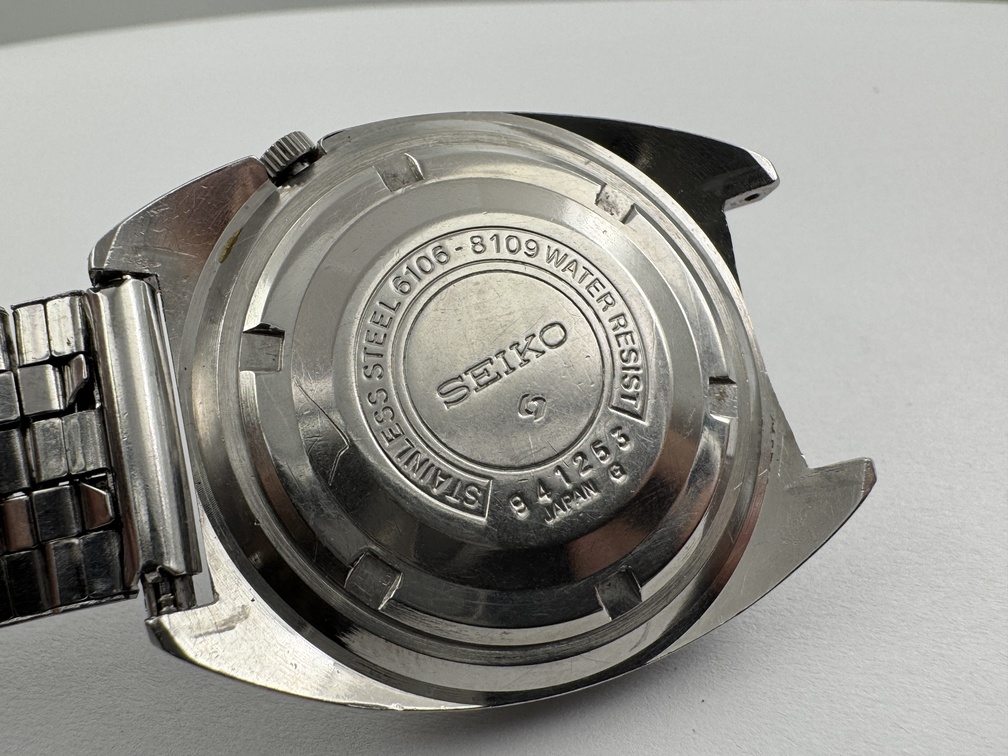 Vintage SEIKO 6106-8109 Skin Diver Automatic Blue Chevron Dial Cal 6106B - 38 mm - Image 8