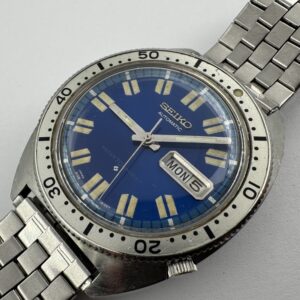 Vintage SEIKO 6106-8109 Skin Diver Automatic Blue Chevron Dial Cal 6106B - 38 mm