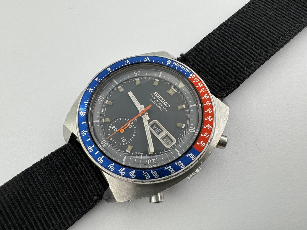 Vintage SEIKO 6139-6002 Chronograph Automatic Blue Dial Cal 6139B - 41 mm - Image 2