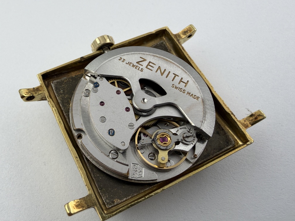 ZENITH Square "Kennedy" Tropical Dial Gold Plated Cal 2562 PC Automatic - 29 mm - Image 5