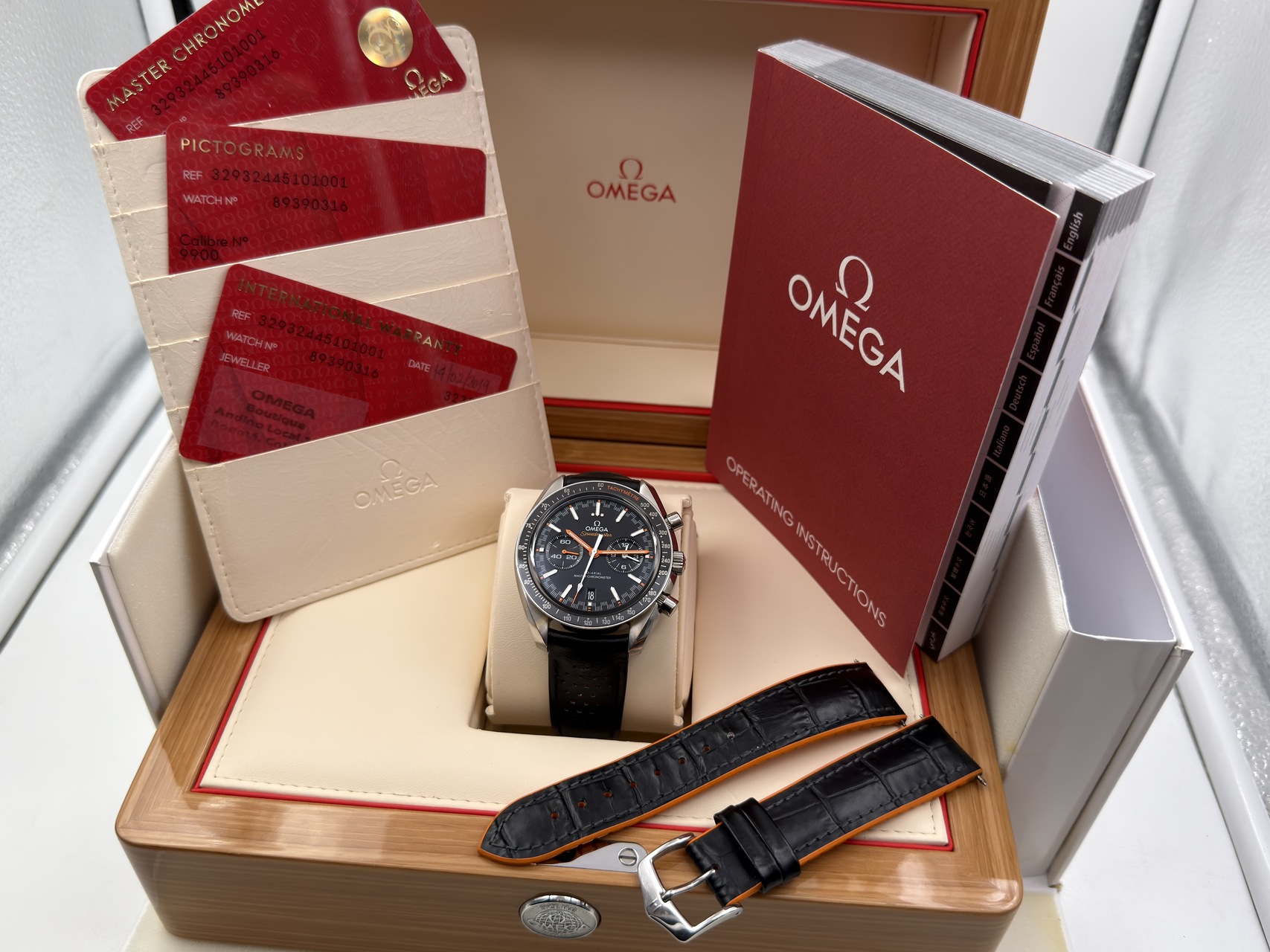 OMEGA Speedmaster Racing Orange Chronograph Cal Ω 9900 Automatic Co-Axial - 44mm - Image 13