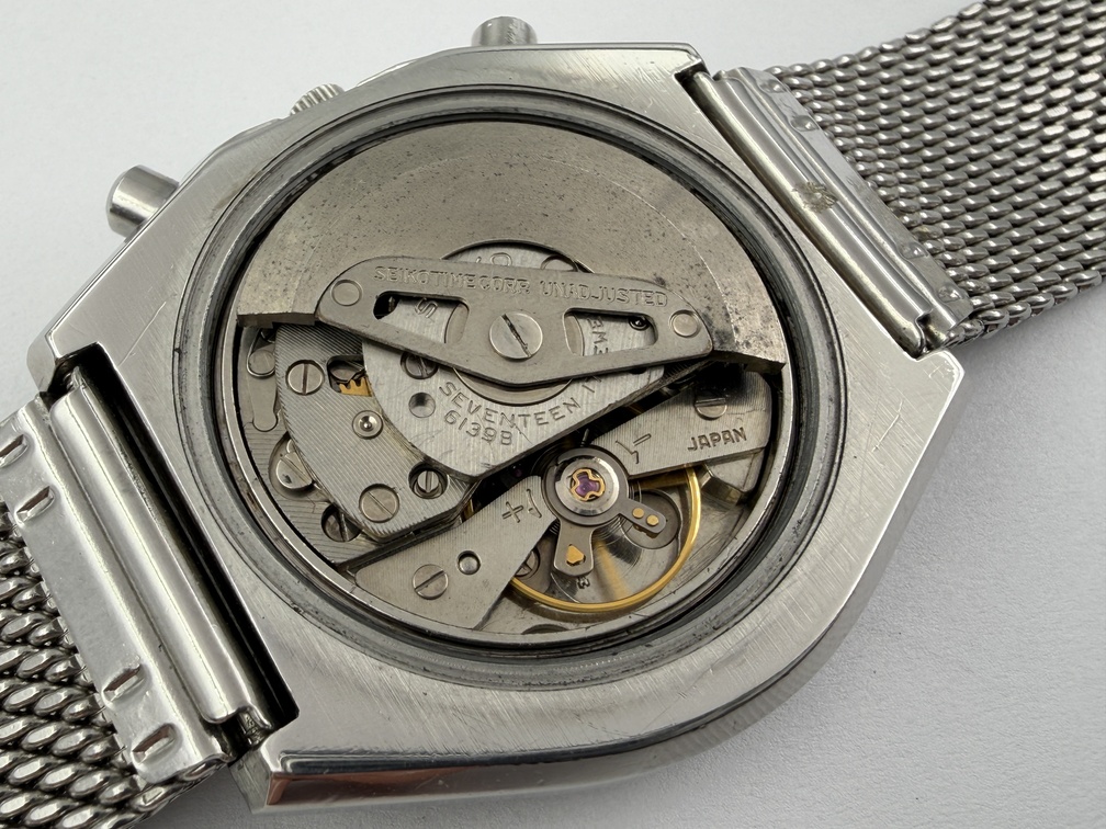 Vintage SEIKO 6139-8028 Chronograph Automatic Strainless Steel Silver Dial 40 mm - Image 2