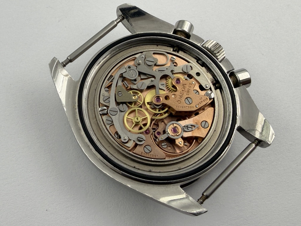 OMEGA Pre-Moon 145.022-69 ST Speedmaster Chronograph 220 Bezel Cal Ω 861 - 42 mm - Image 12