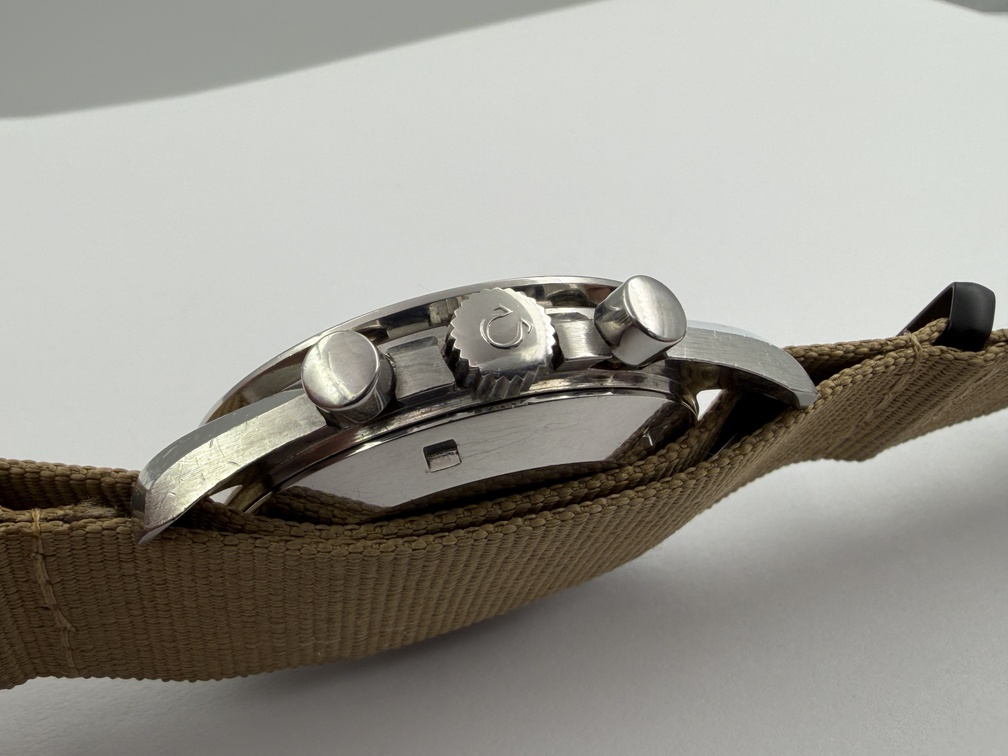 OMEGA Pre-Moon 145.022-69 ST Speedmaster Chronograph 220 Bezel Cal Ω 861 - 42 mm - Image 4